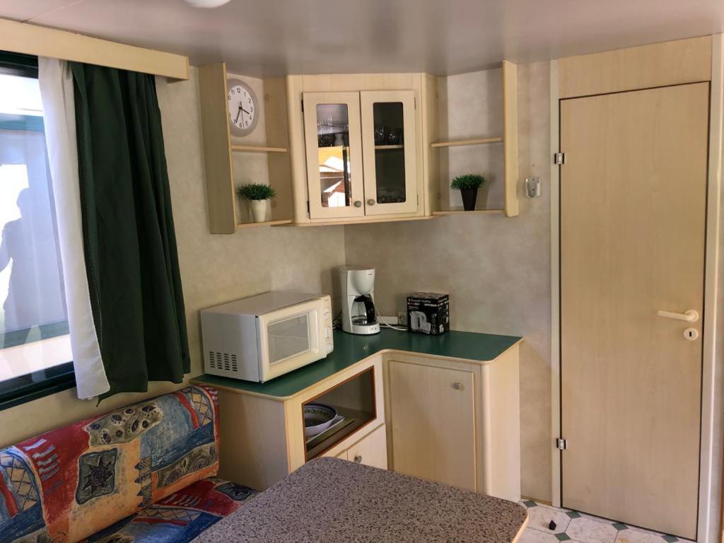 Zona Rosa 5 Chalet Mit Klimaanlage Und Wlan فياريجيو المظهر الخارجي الصورة