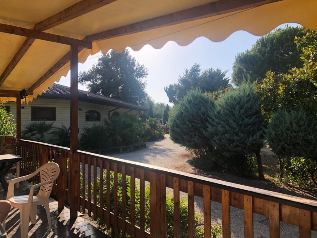 Zona Rosa 5 Chalet Mit Klimaanlage Und Wlan فياريجيو المظهر الخارجي الصورة