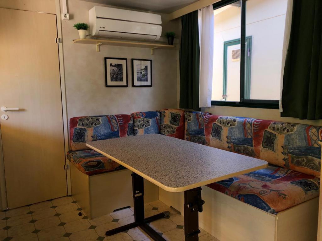 Zona Rosa 5 Chalet Mit Klimaanlage Und Wlan فياريجيو المظهر الخارجي الصورة
