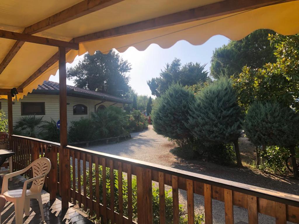 Zona Rosa 5 Chalet Mit Klimaanlage Und Wlan فياريجيو المظهر الخارجي الصورة